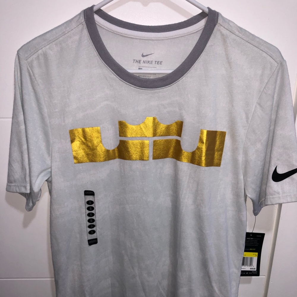 Nike Lebron Dri-Fit T-Shirt “Small”